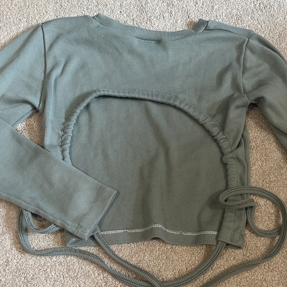 Green Long Sleeve Top with Open Back Detail